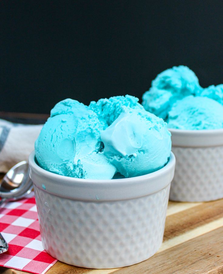 Bublegum Blue Scoop