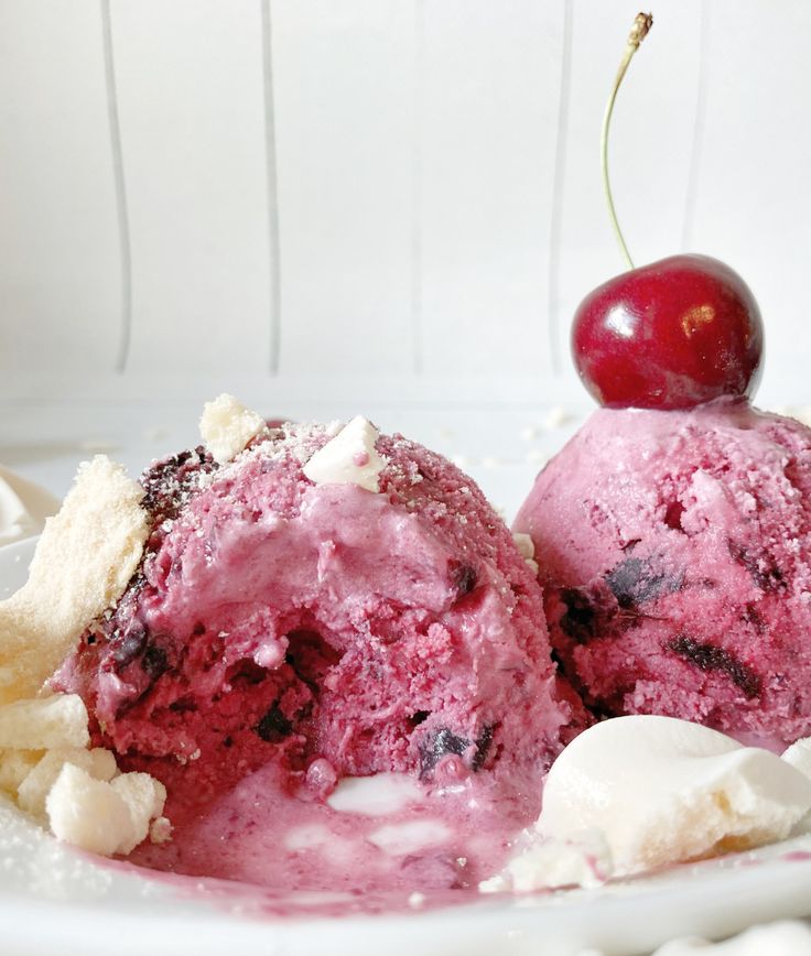 Dark Cherry Ripple Gelato Scoop
