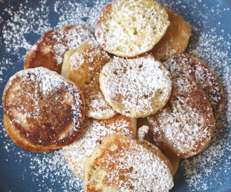 Simple Icing Sugar Mini Pancakes