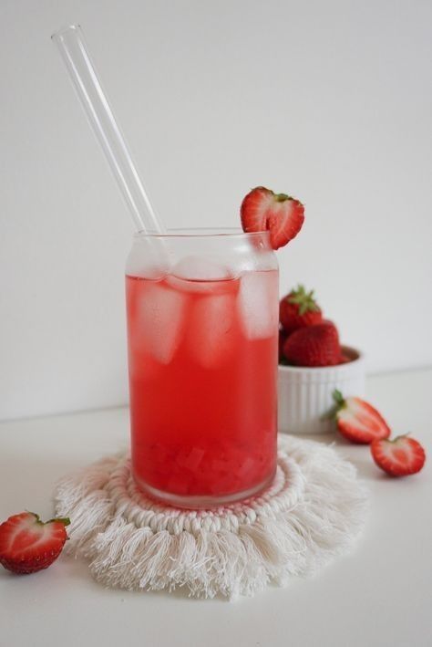 Strawberry Fruity Bubble Tea